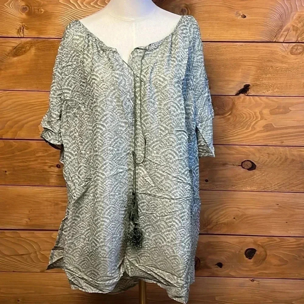 NWT WOMENS‎ TOP AVENUE; PEASANT